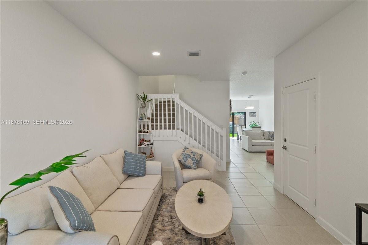 13378 3 / 3 1820 sq. ft. $ 2026-06-29 0 Photo