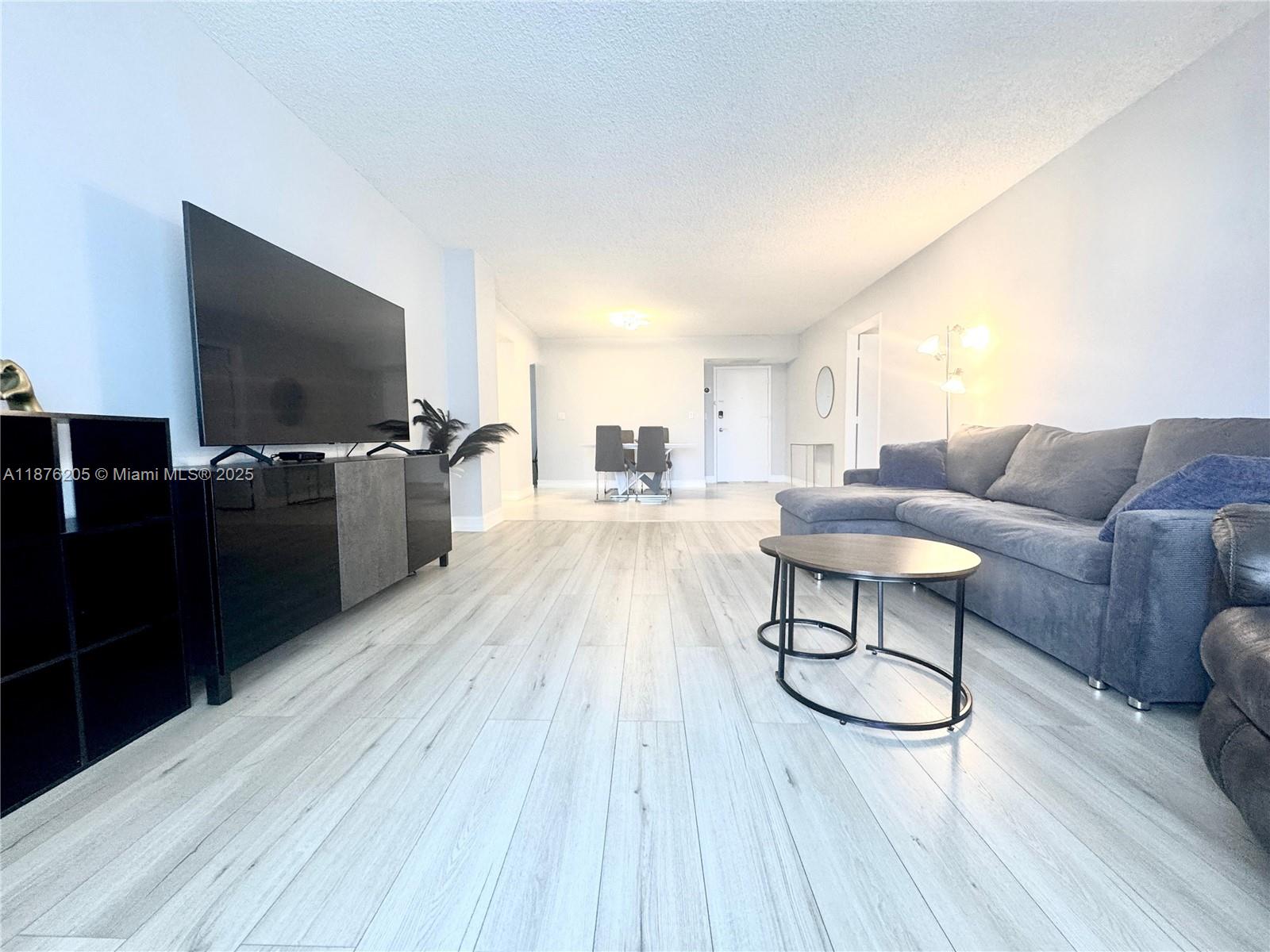 Photo of 3800 Ocean Dr  #525, Hollywood, Florida, 33019 - 