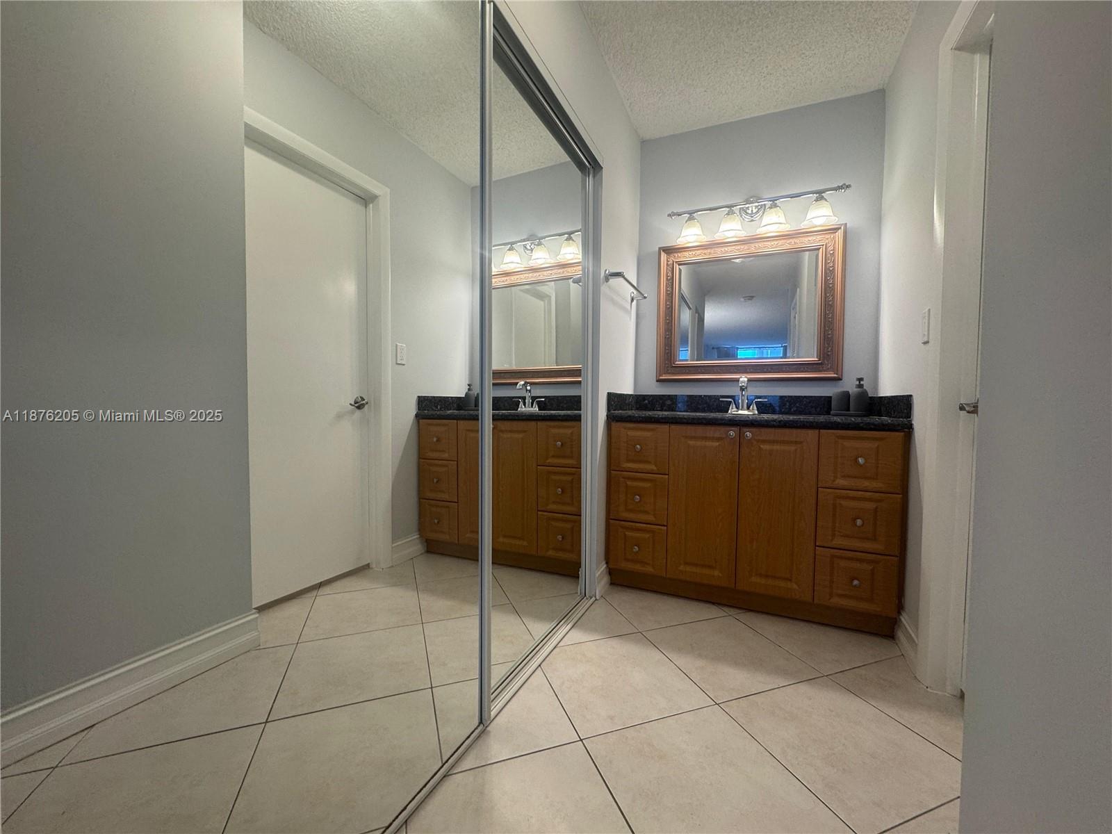 Photo of 3800 Ocean Dr  #525, Hollywood, Florida, 33019 - 
