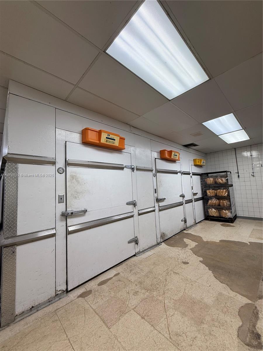 See details / sq. ft. $ 2025-09-25 0 Photo