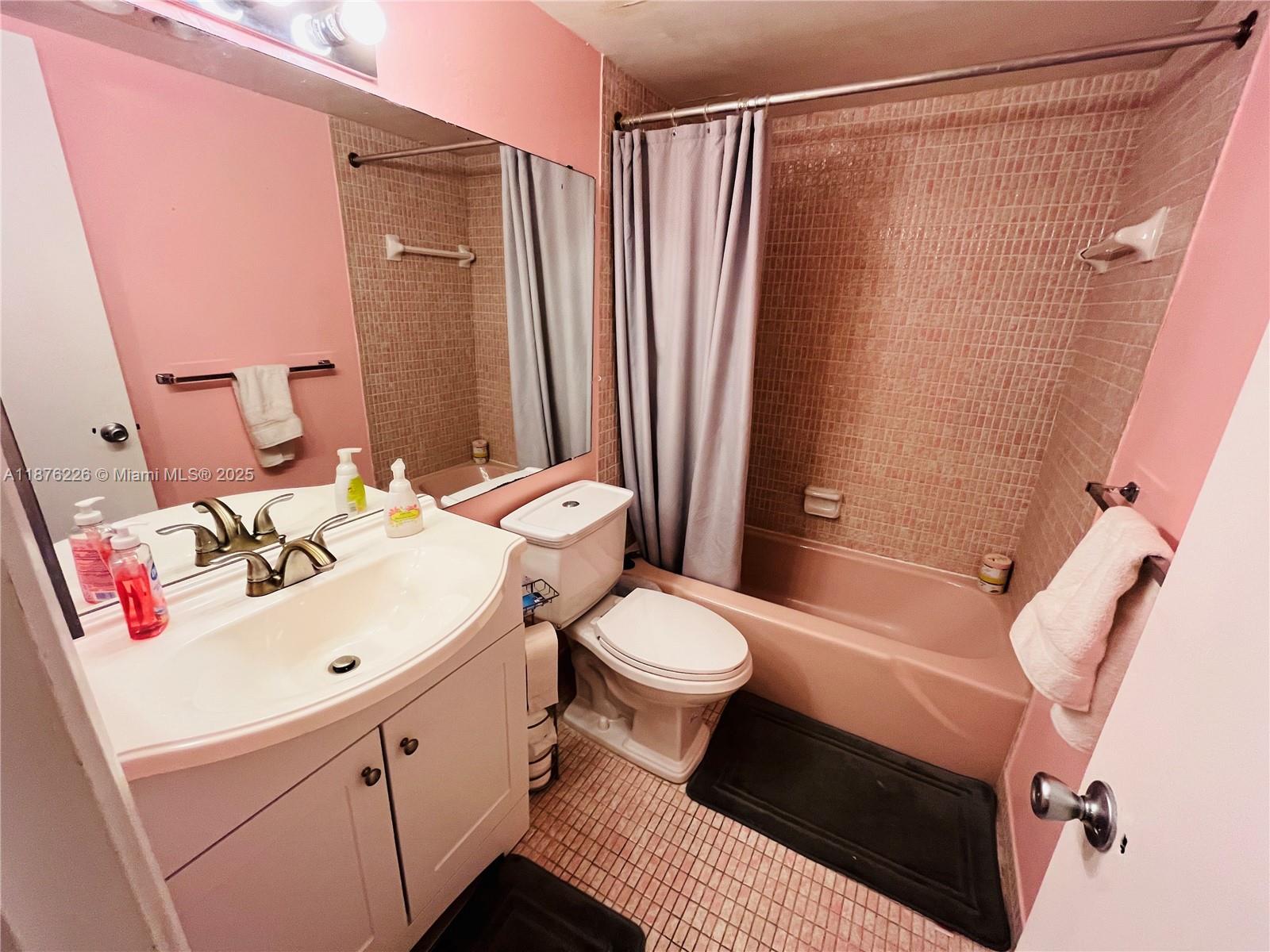 310 2 / 2 992 sq. ft. $ 2025-09-10 0 Photo