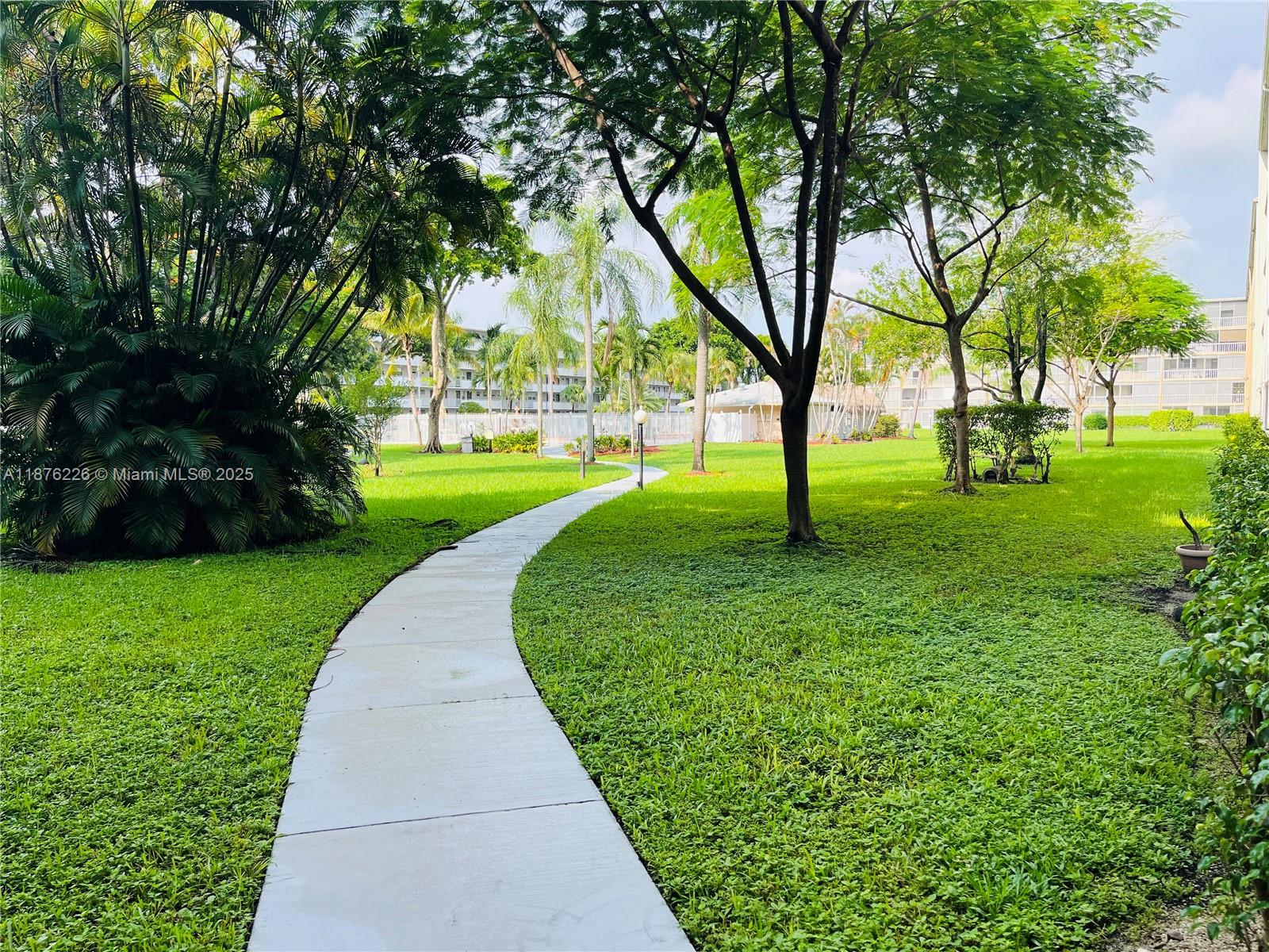 310 2 / 2 992 sq. ft. $ 2025-09-10 0 Photo