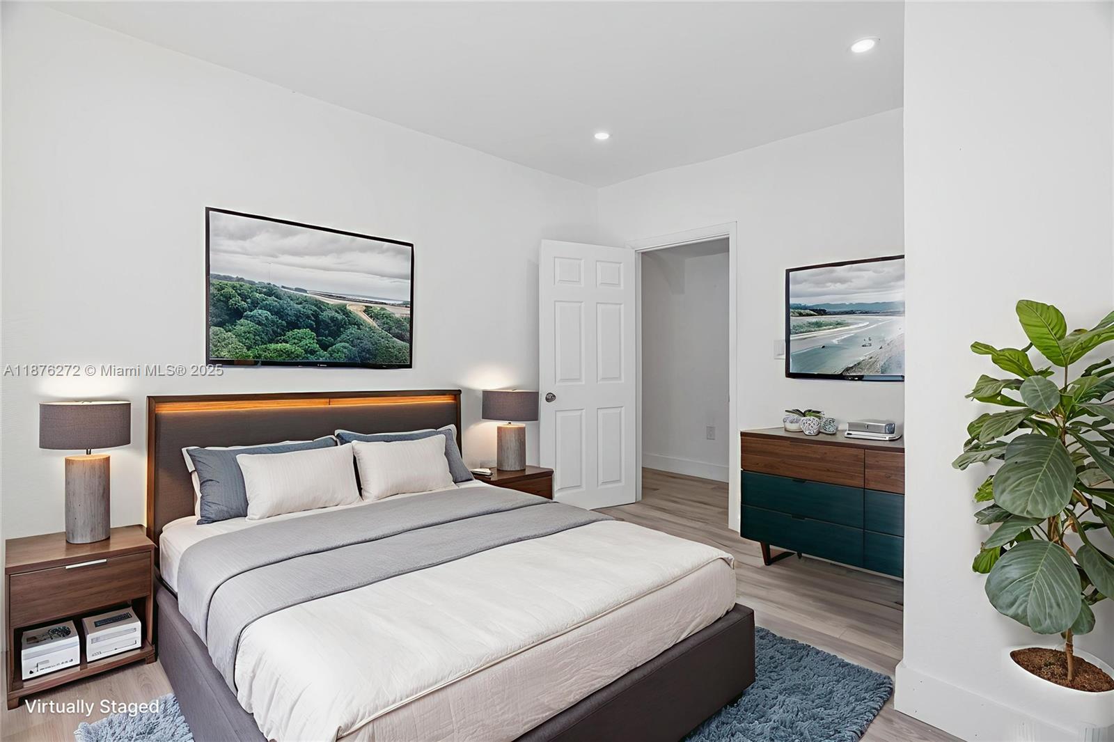   /  2033 sq. ft. $ 2025-09-10 0 Photo