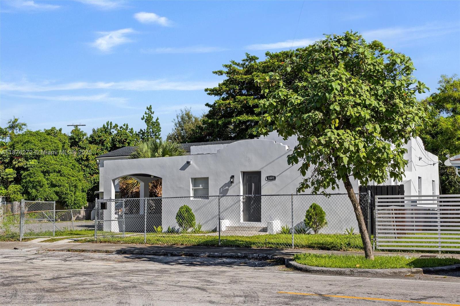   /  2033 sq. ft. $ 2025-09-10 0 Photo