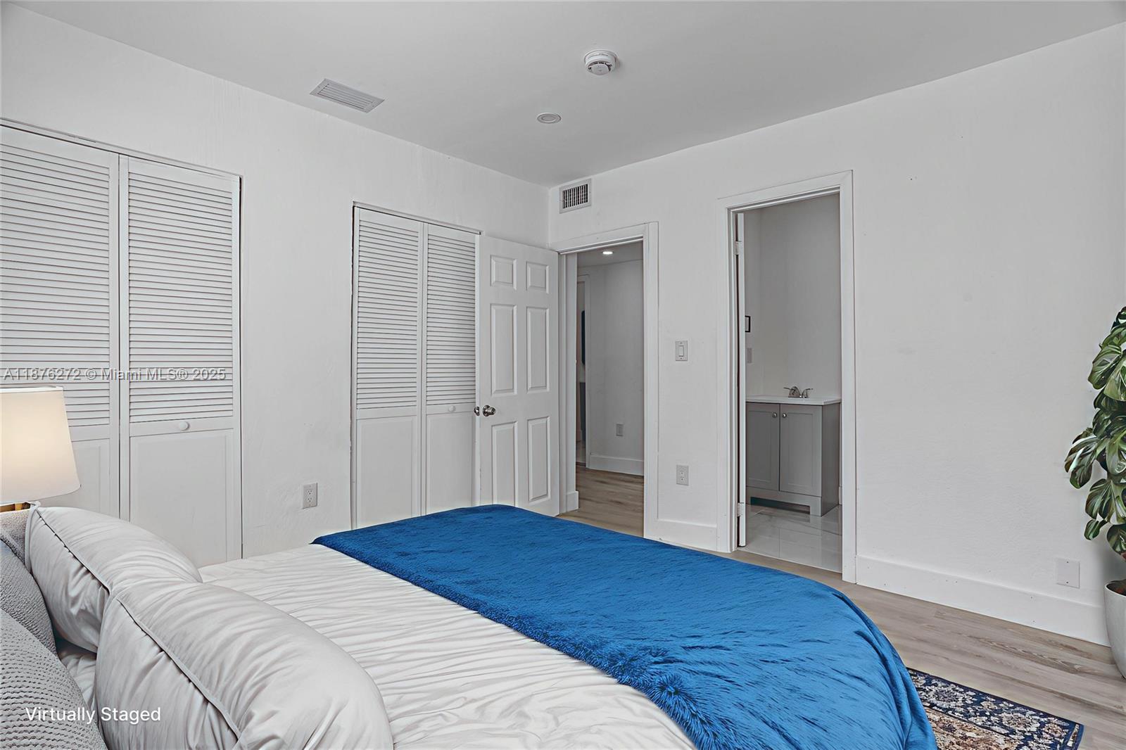   /  2033 sq. ft. $ 2025-09-10 0 Photo
