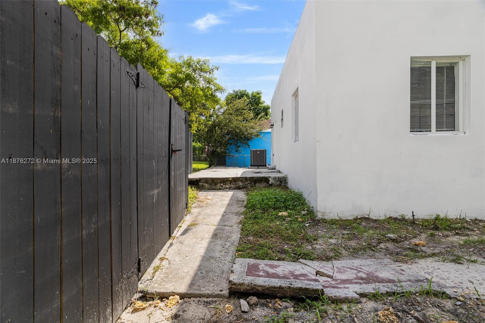   /  2033 sq. ft. $ 2025-09-10 0 Photo