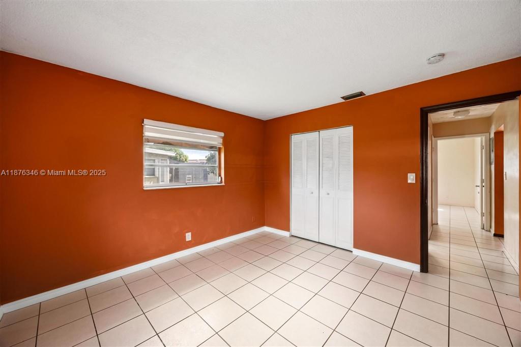   /  2307 sq. ft. $ 2025-09-10 0 Photo