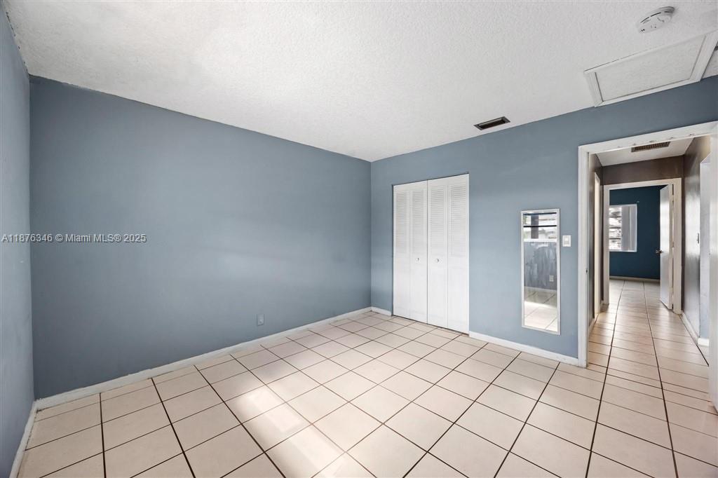   /  2307 sq. ft. $ 2025-09-10 0 Photo