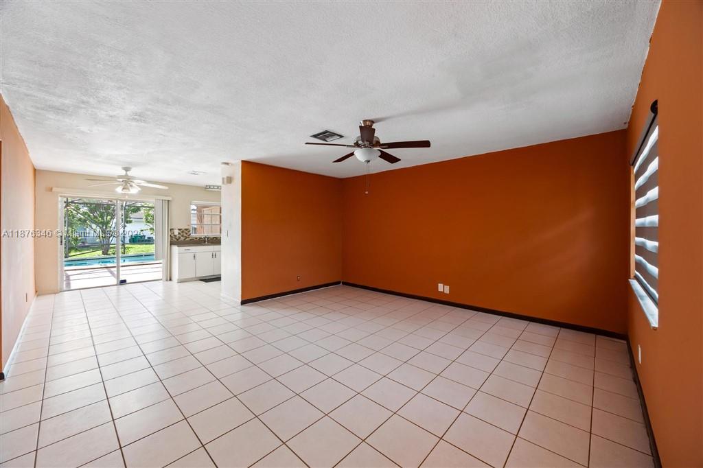   /  2307 sq. ft. $ 2025-09-10 0 Photo