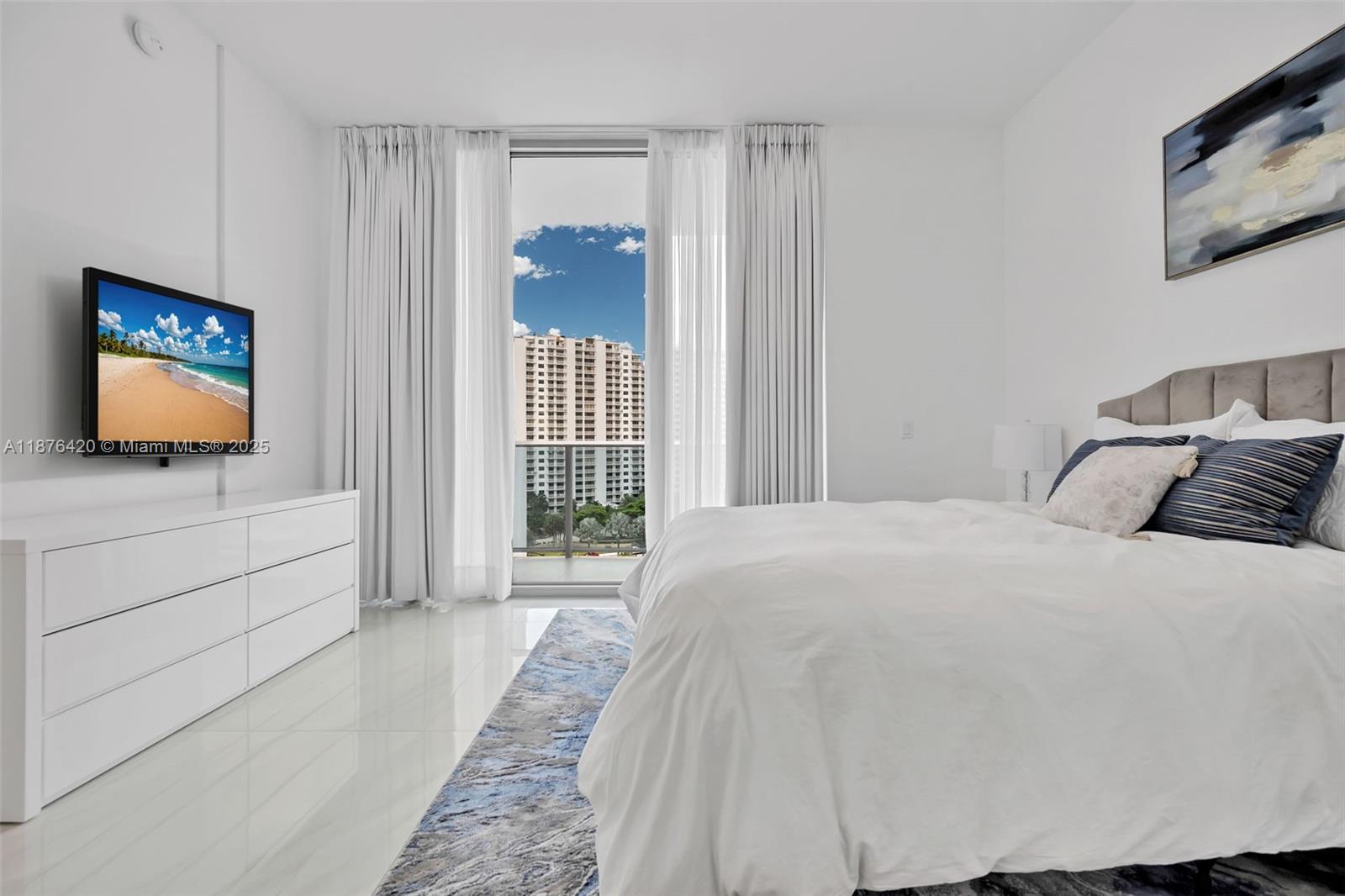 801 3 / 4 2100 sq. ft. $ 2025-09-10 0 Photo