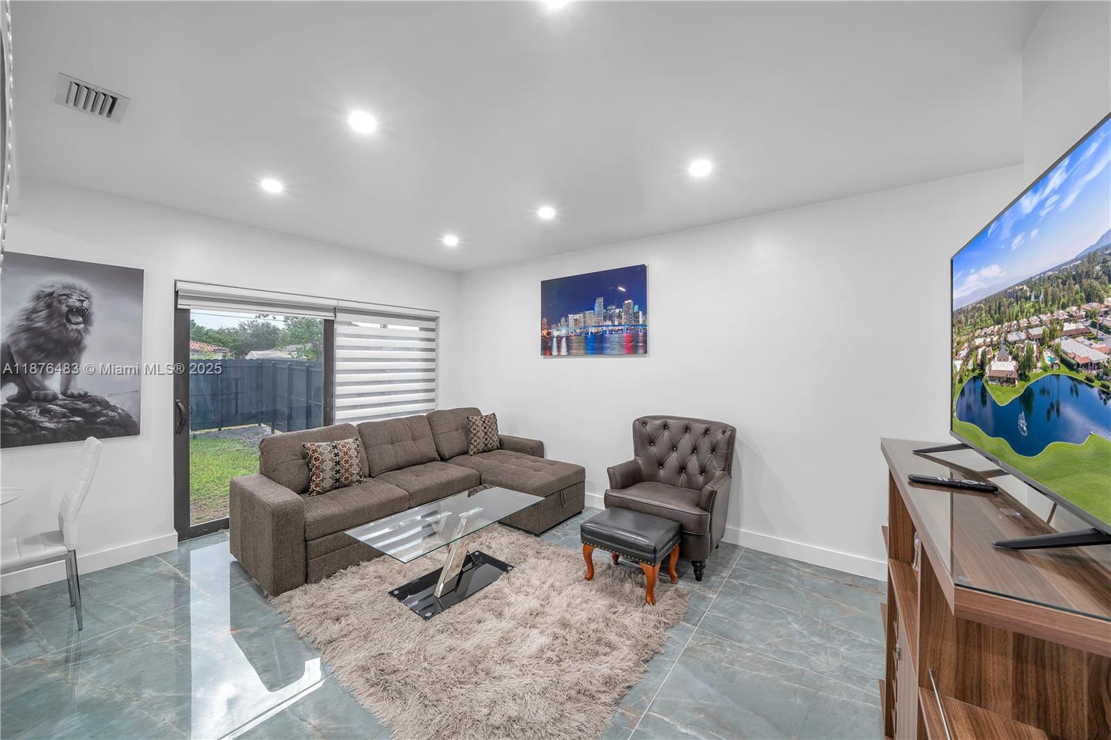 See details / 1460 sq. ft. $ 2025-09-10 0 Photo