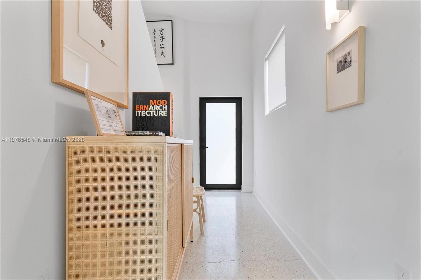   /  5750 sq. ft. $ 2025-09-11 0 Photo