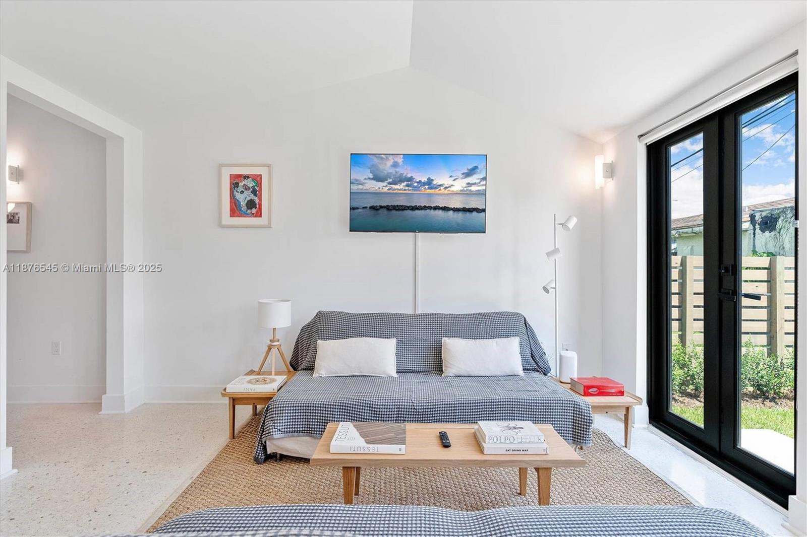   /  5750 sq. ft. $ 2025-09-11 0 Photo