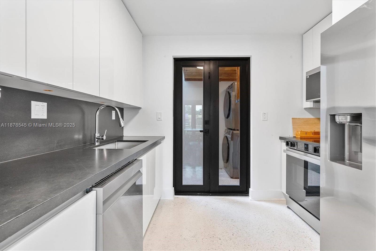   /  5750 sq. ft. $ 2025-09-11 0 Photo