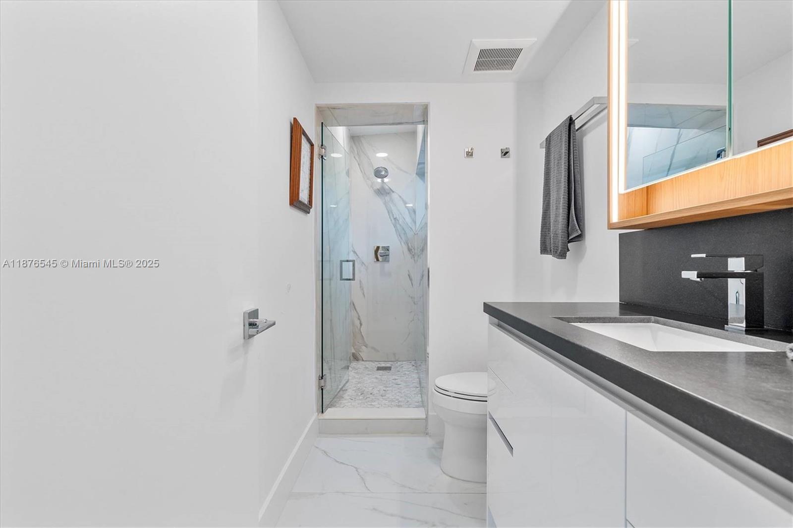   /  5750 sq. ft. $ 2025-09-11 0 Photo