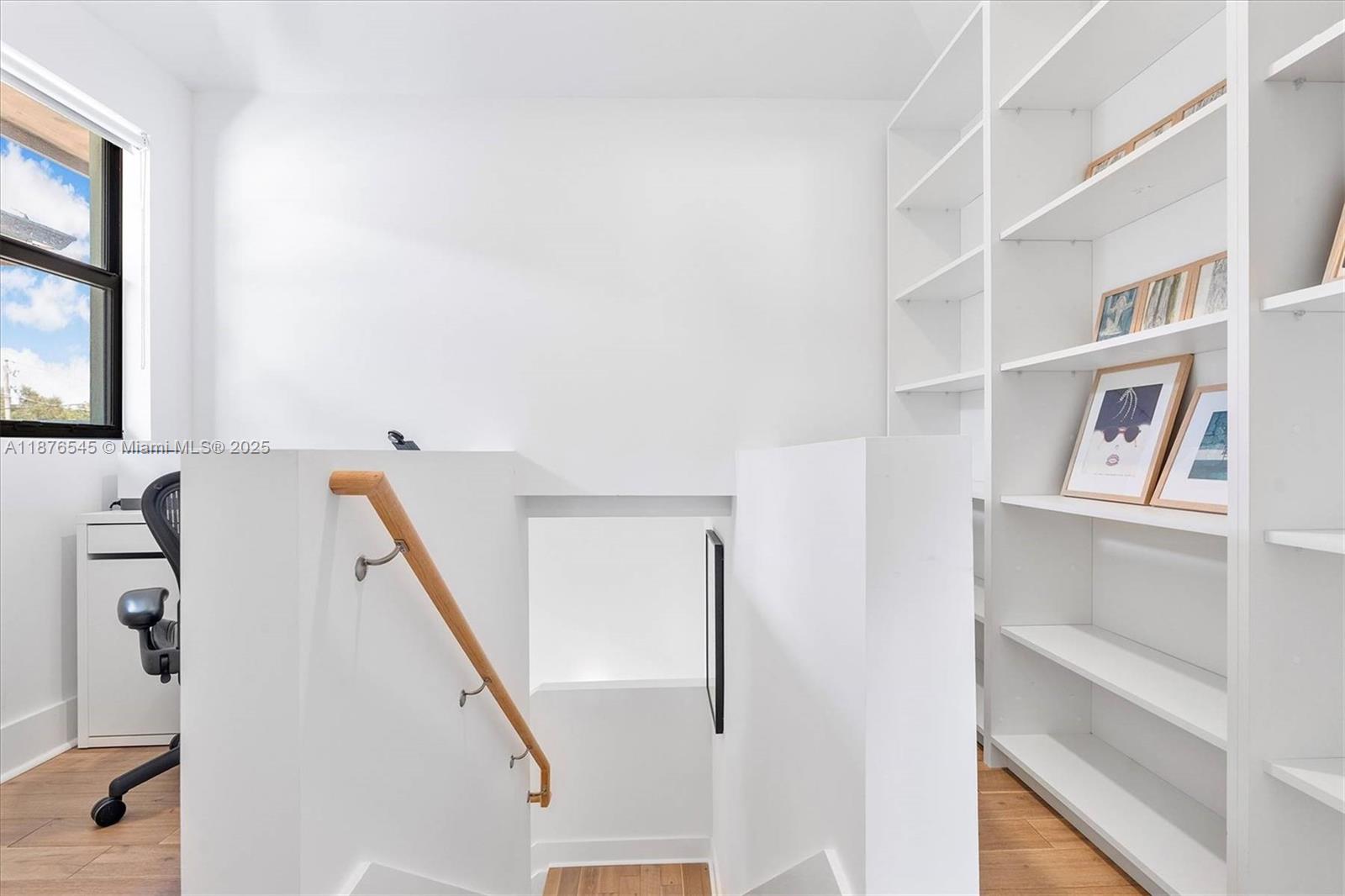   /  5750 sq. ft. $ 2025-09-11 0 Photo