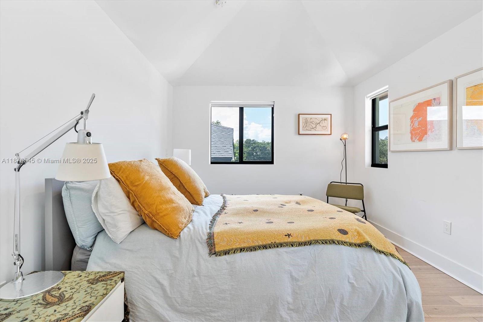  /  5750 sq. ft. $ 2025-09-11 0 Photo