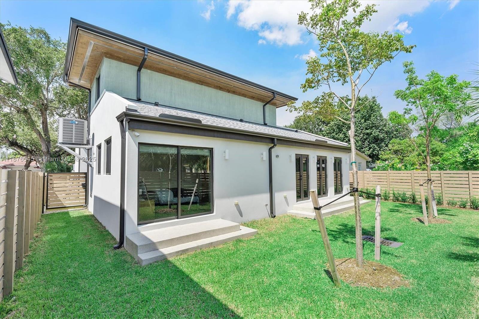   /  5750 sq. ft. $ 2025-09-11 0 Photo
