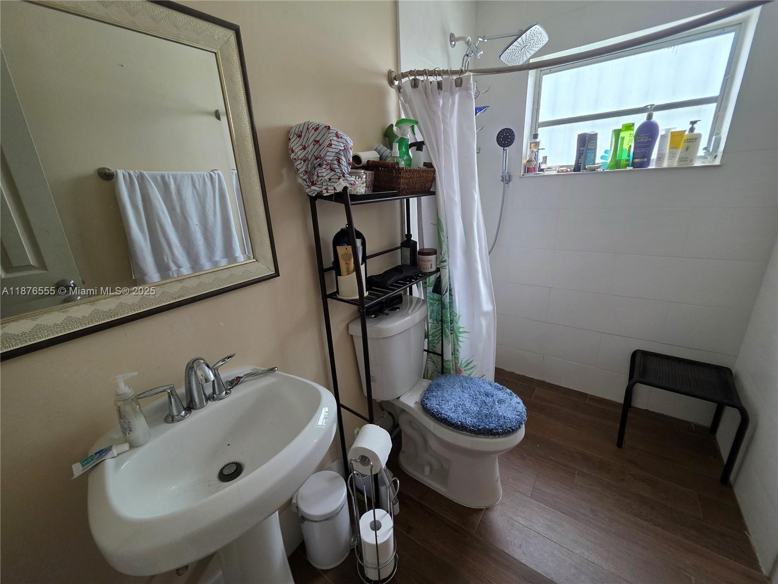 See details / 2388 sq. ft. $ 2025-09-11 0 Photo