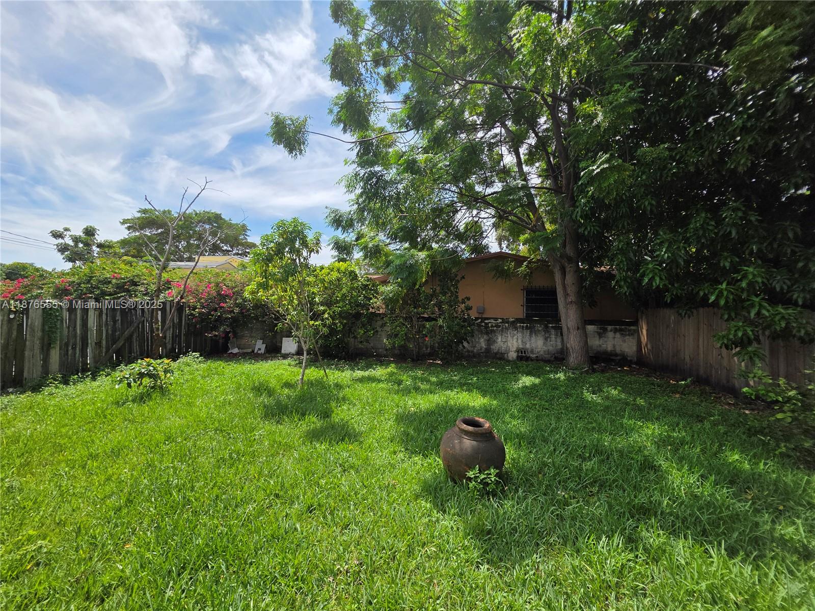 See details / 2388 sq. ft. $ 2025-09-11 0 Photo