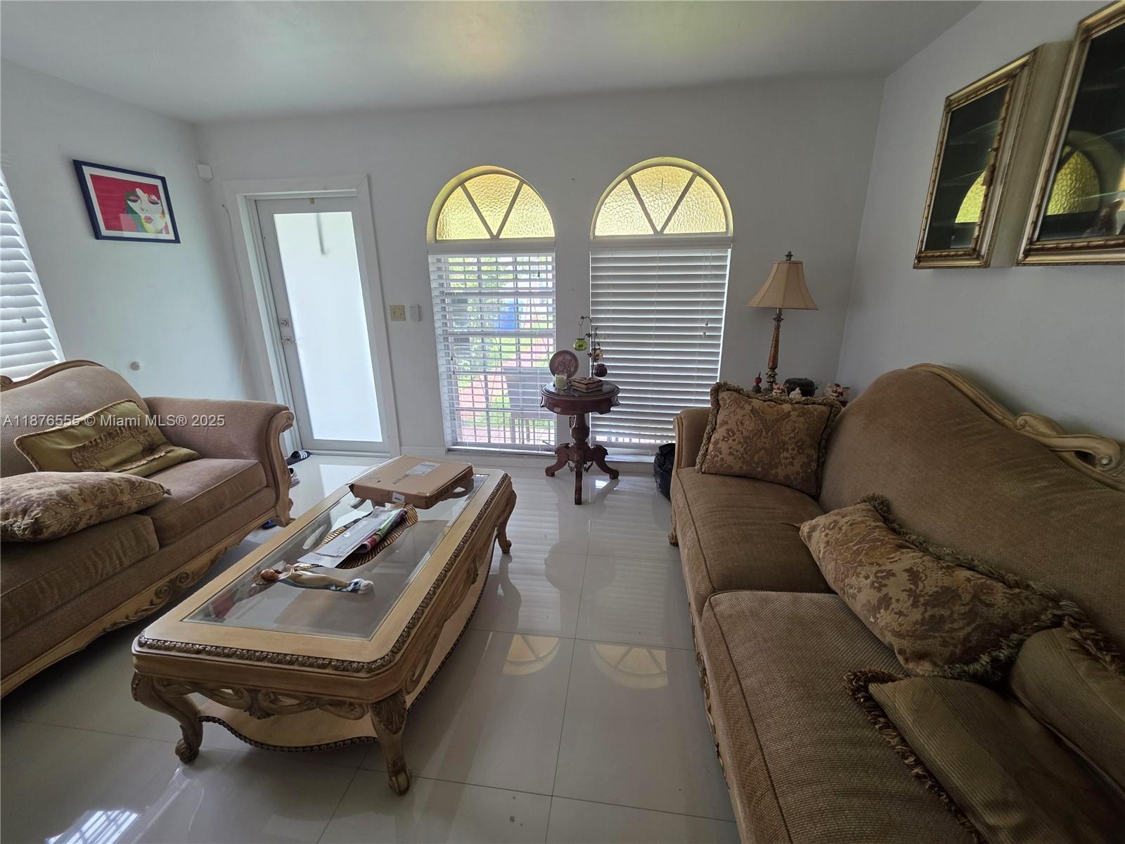 See details / 2388 sq. ft. $ 2025-09-11 0 Photo