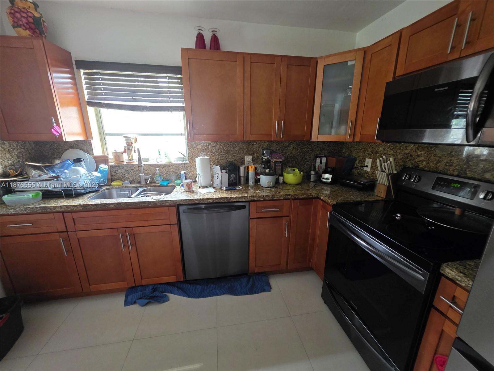 See details / 2388 sq. ft. $ 2025-09-11 0 Photo