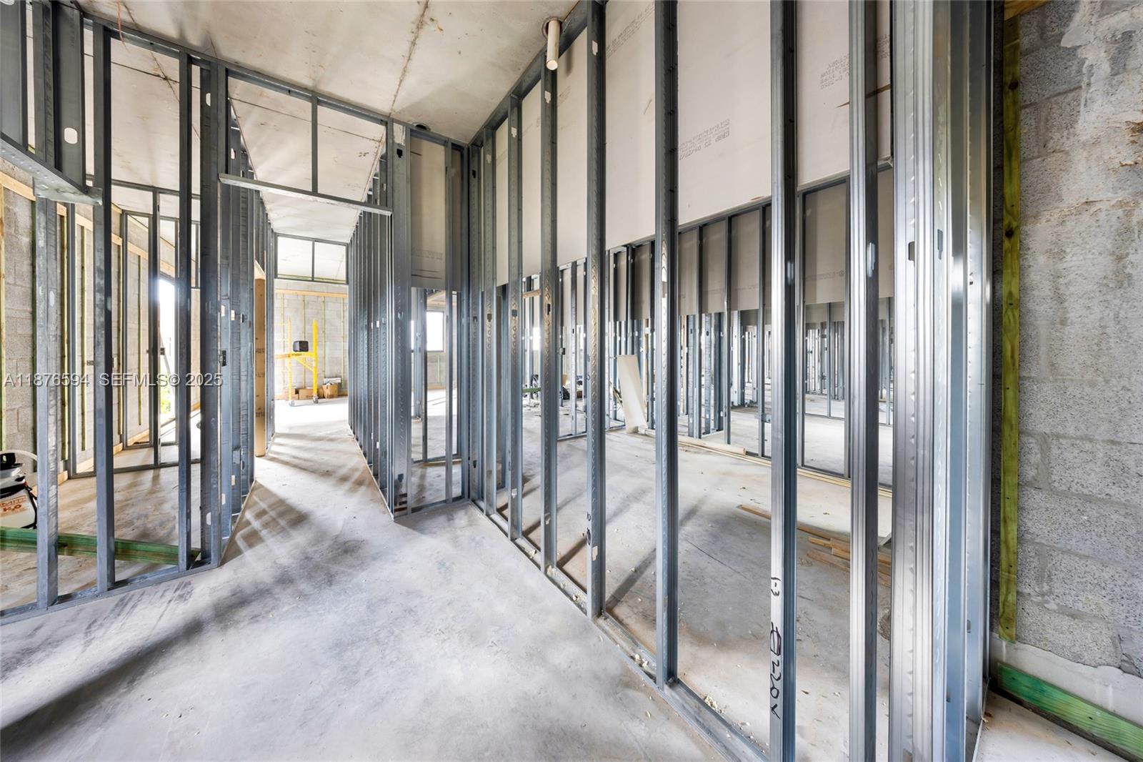   /   sq. ft. $ 2025-09-11 0 foto