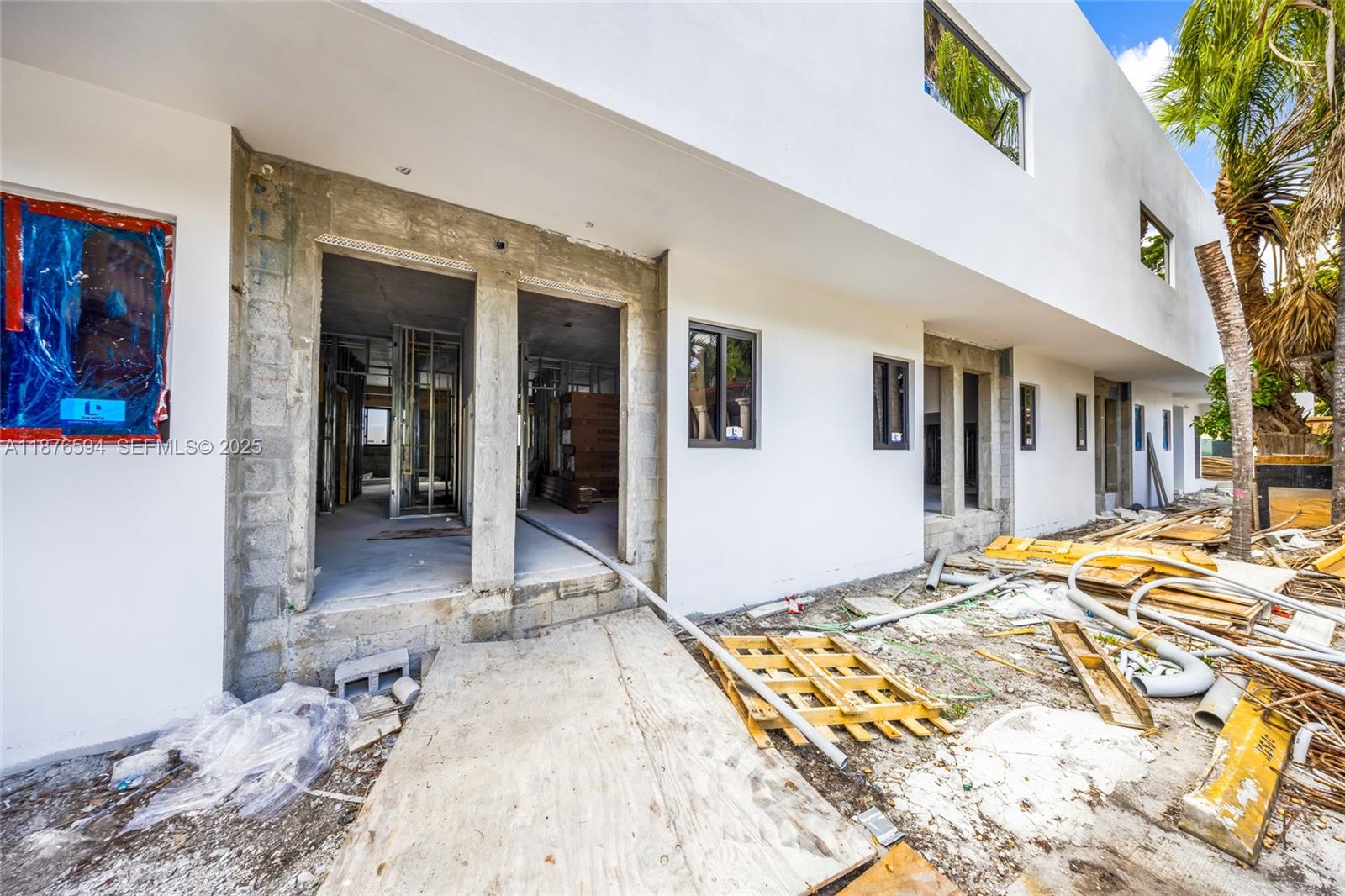   /   sq. ft. $ 2025-09-11 0 foto