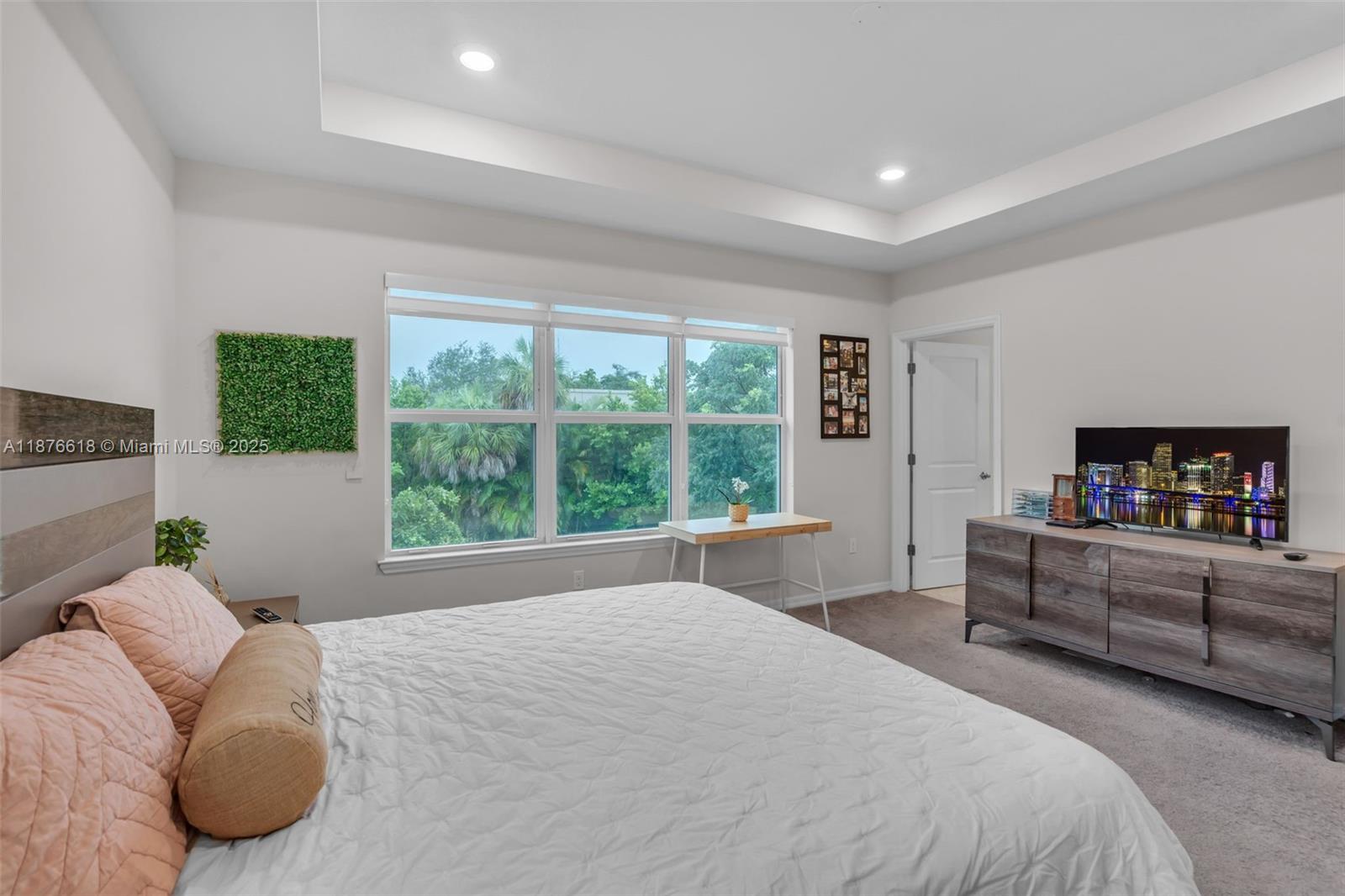 See details 4754 3 / 3 1769 sq. ft. $ 2025-09-11 0 Photo