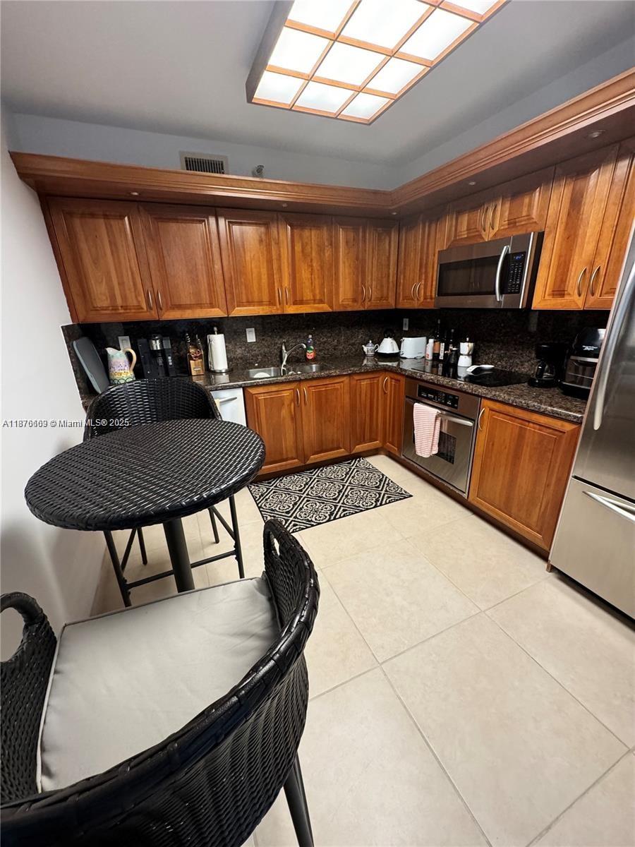 Photo of 3530 Mystic Pointe Dr  #3111, Aventura, Florida, 33180 - 