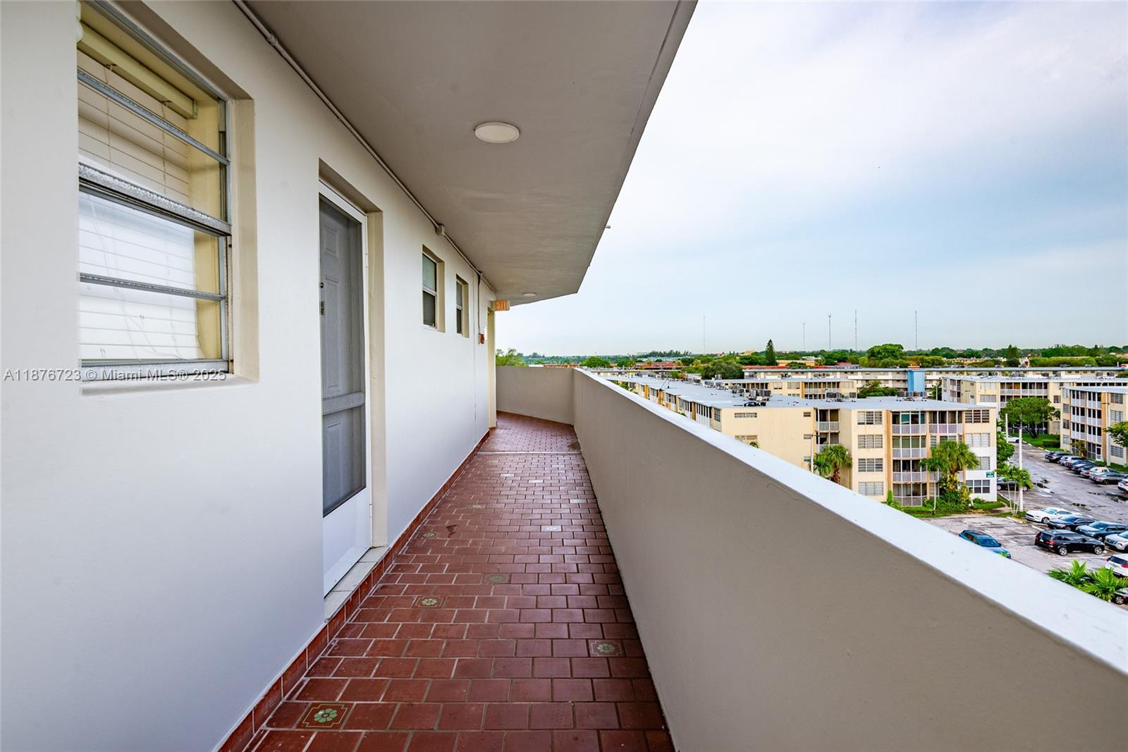 708-2 1 / 2 1036 sq. ft. $ 2025-09-11 0 Photo