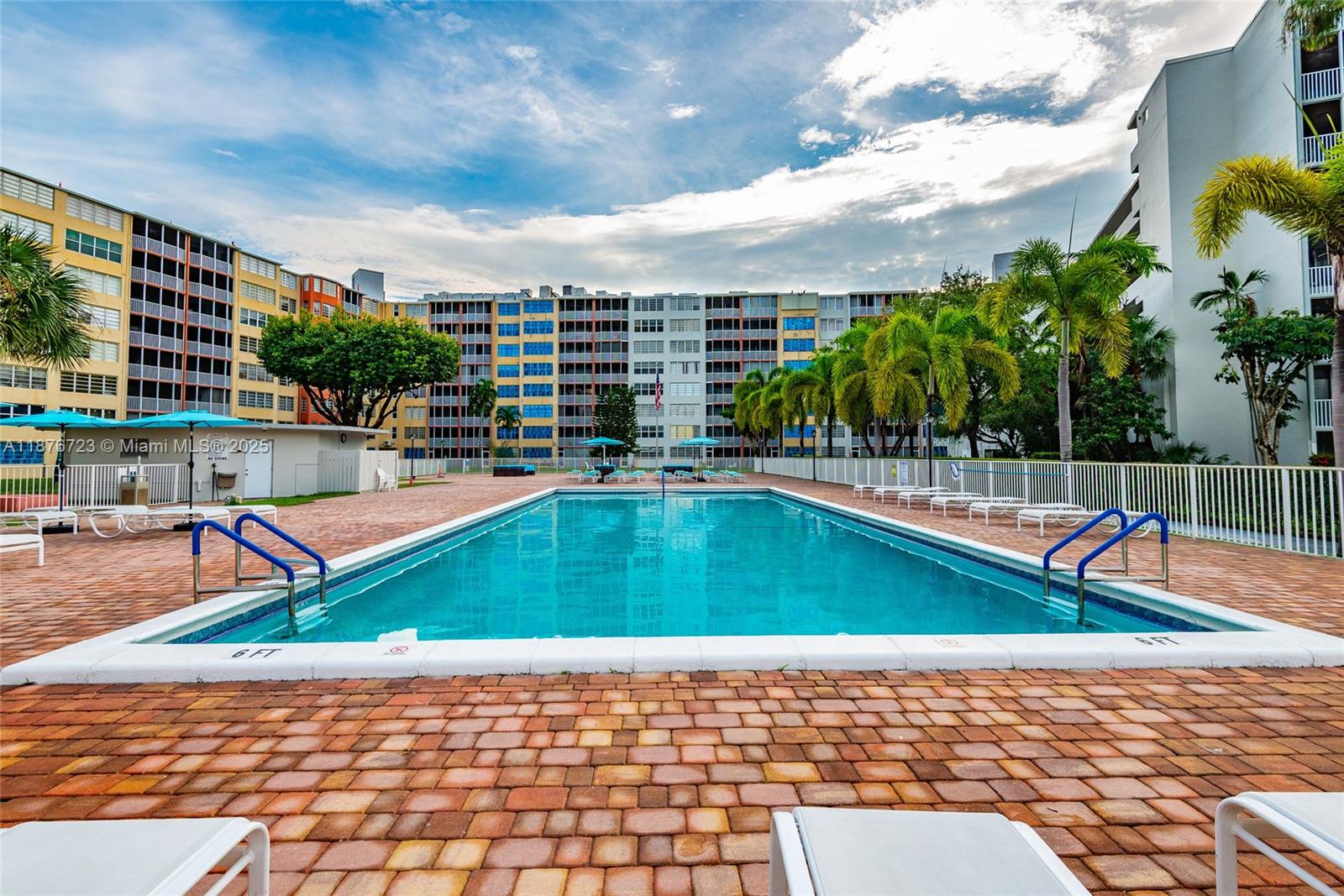 708-2 1 / 2 1036 sq. ft. $ 2025-09-11 0 Photo