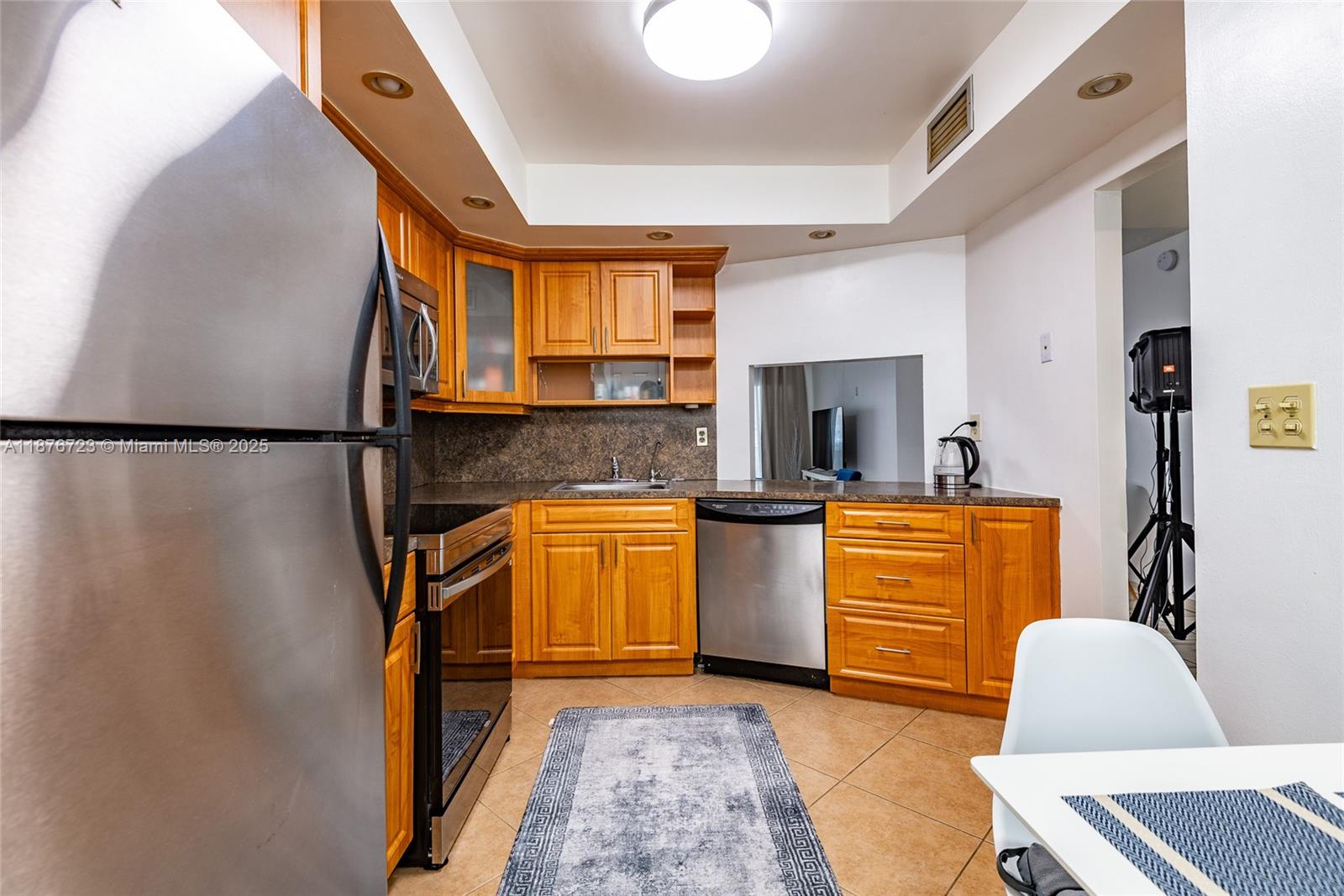 708-2 1 / 2 1036 sq. ft. $ 2025-09-11 0 Photo