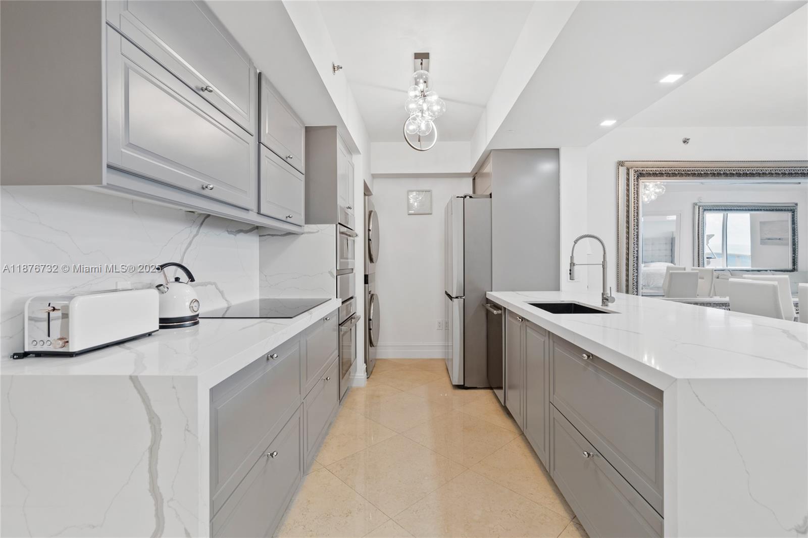 4304 3 / 3 1675 sq. ft. $ 2025-09-11 0 Photo