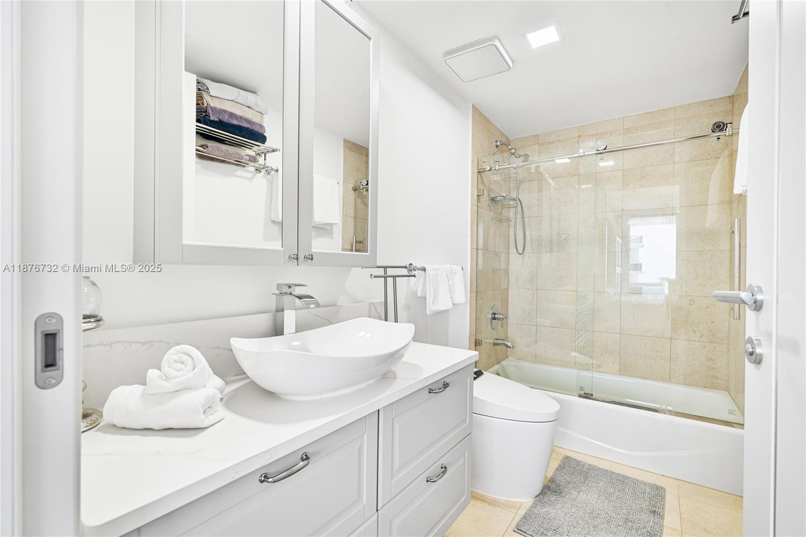 4304 3 / 3 1675 sq. ft. $ 2025-09-11 0 Photo