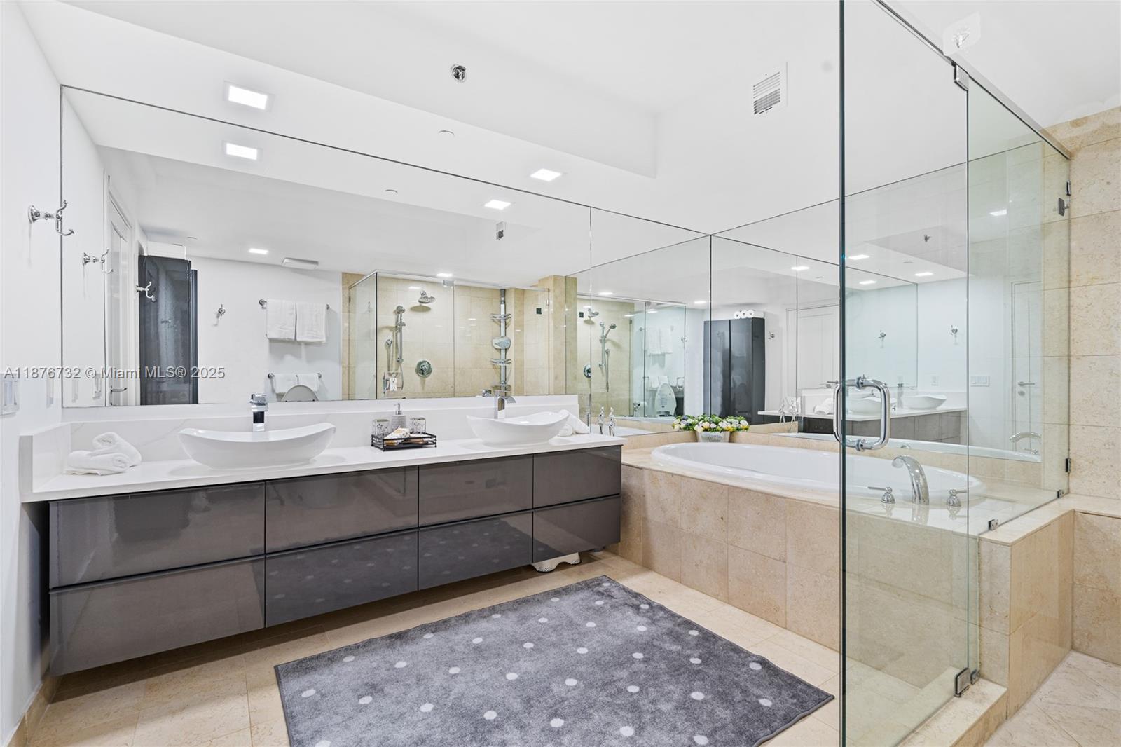 4304 3 / 3 1675 sq. ft. $ 2025-09-11 0 Photo