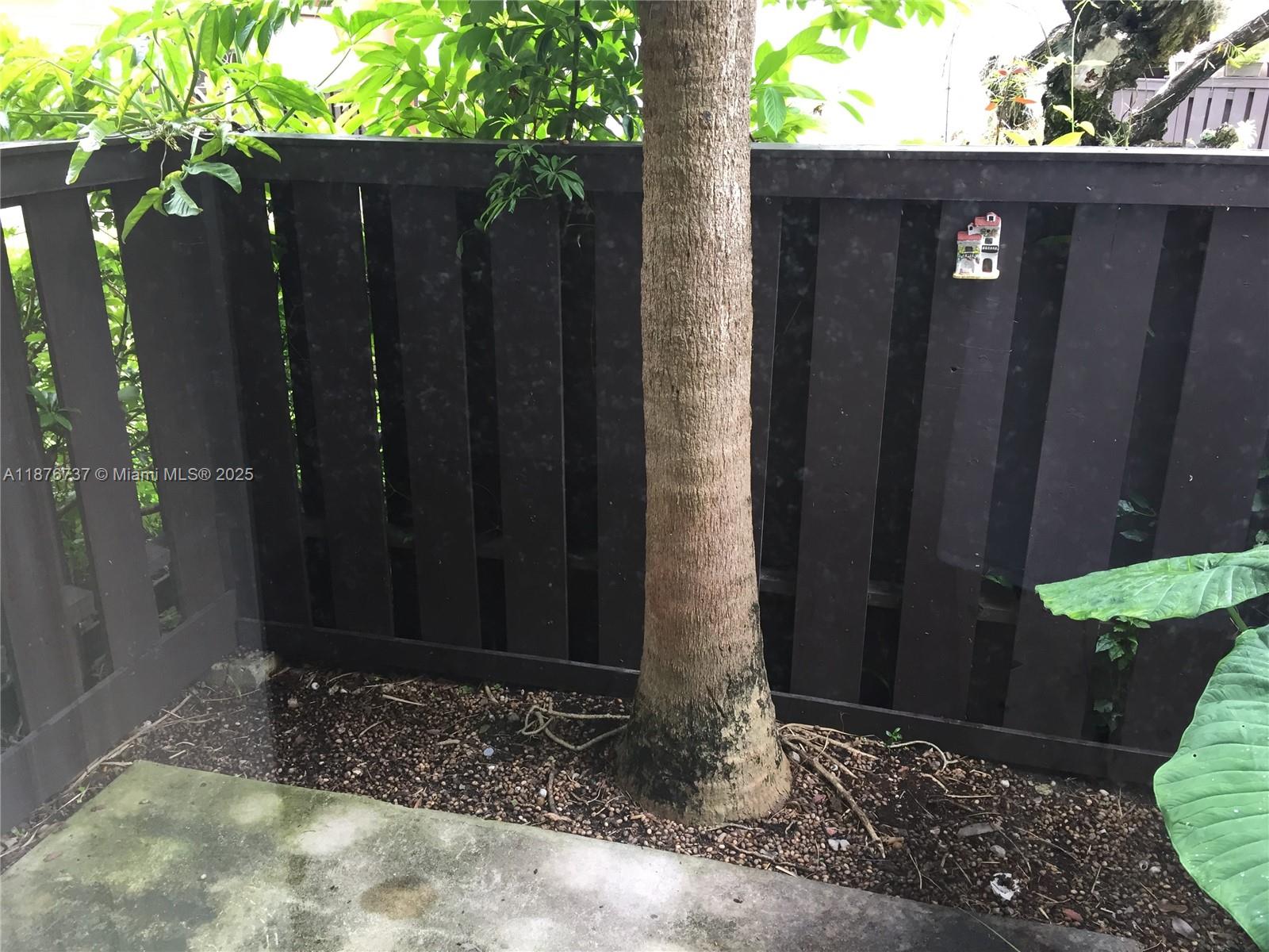10808 2 / 2 1205 sq. ft. $ 2025-09-11 0 Photo