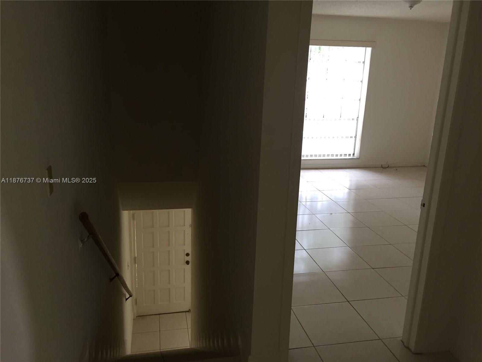 10808 2 / 2 1205 sq. ft. $ 2025-09-11 0 Photo