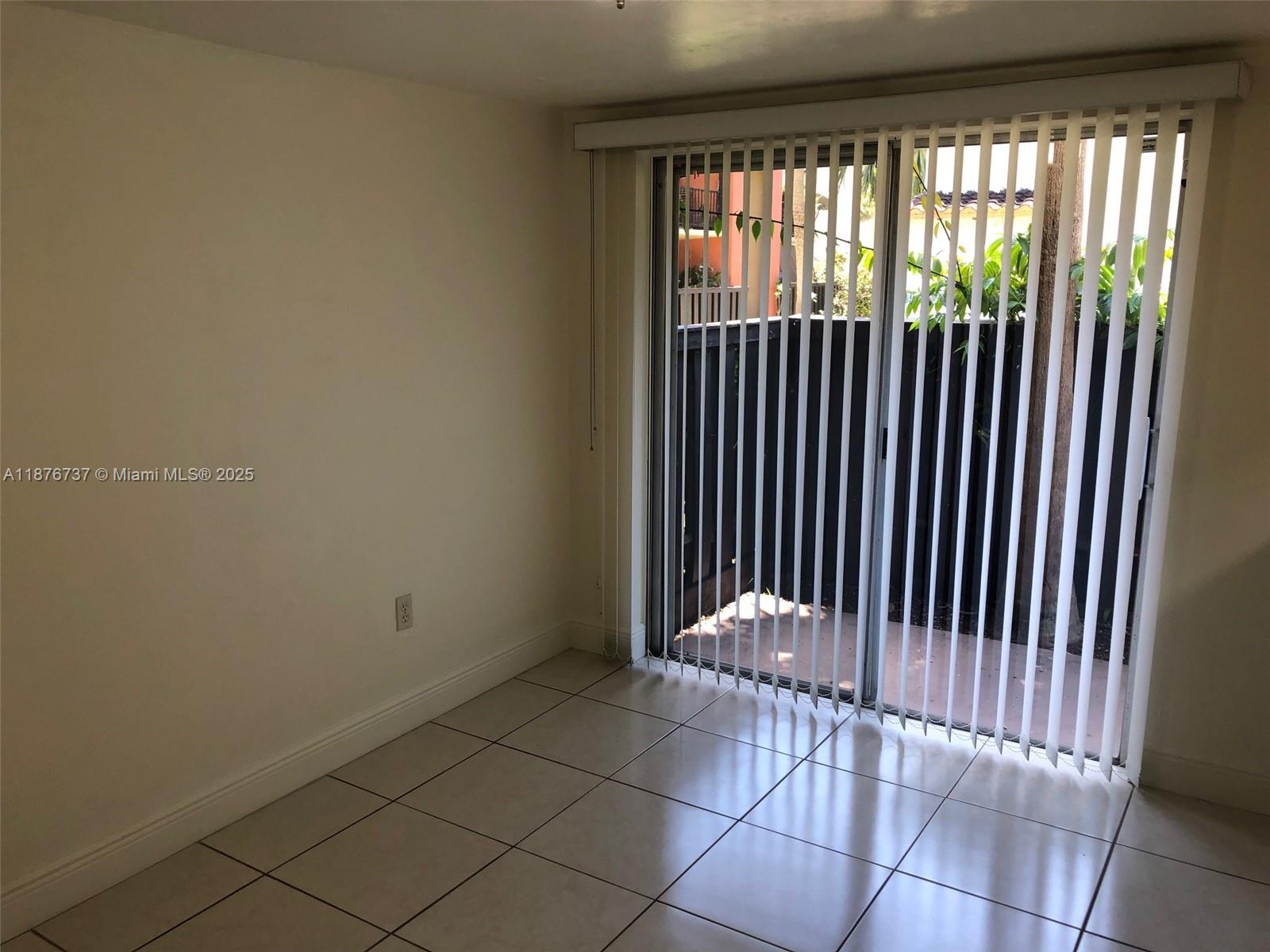 10808 2 / 2 1205 sq. ft. $ 2025-09-11 0 Photo