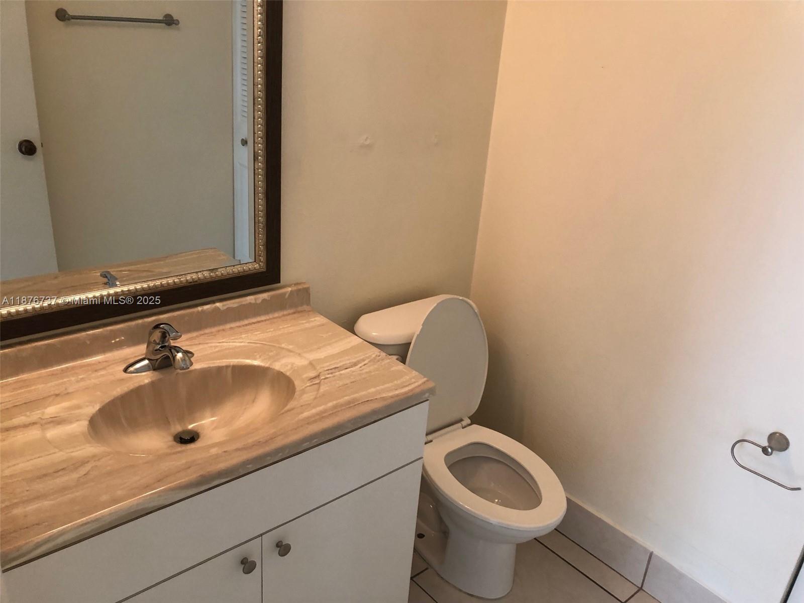 10808 2 / 2 1205 sq. ft. $ 2025-09-11 0 Photo