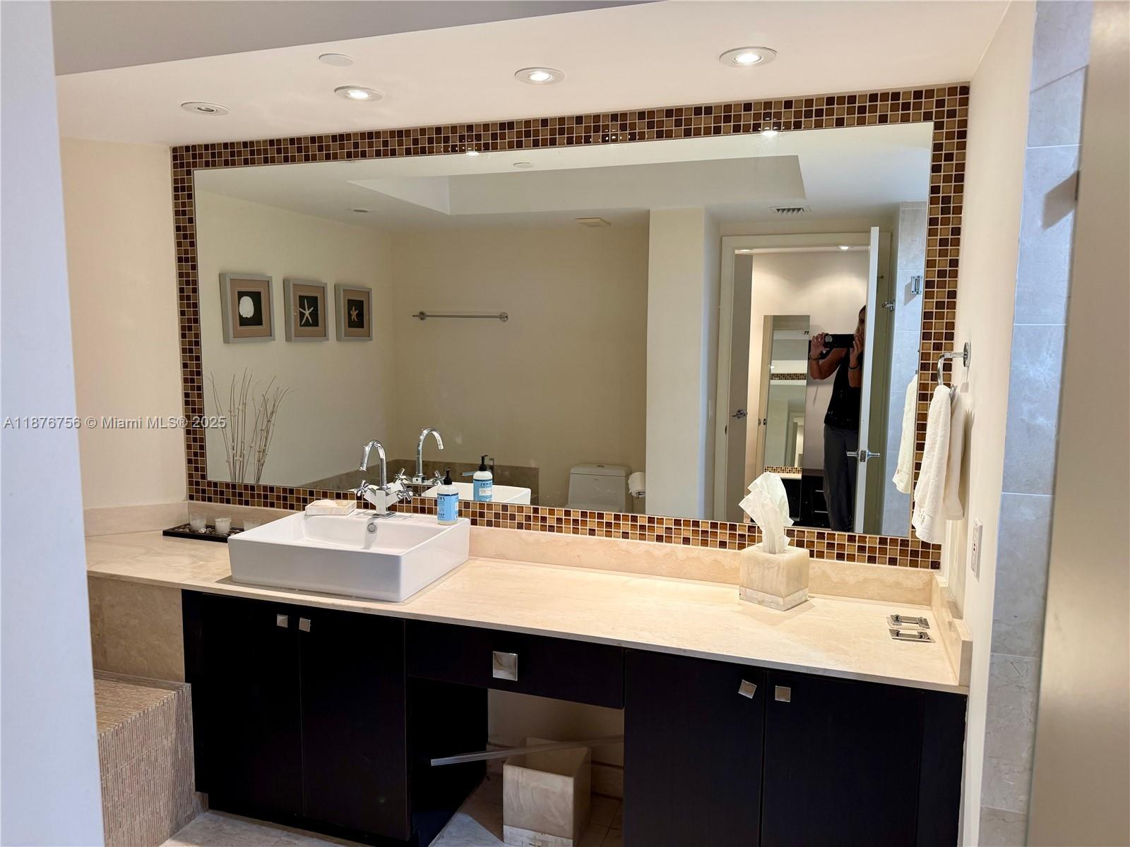 2512 2 / 2 1350 sq. ft. $ 2025-09-11 0 Photo