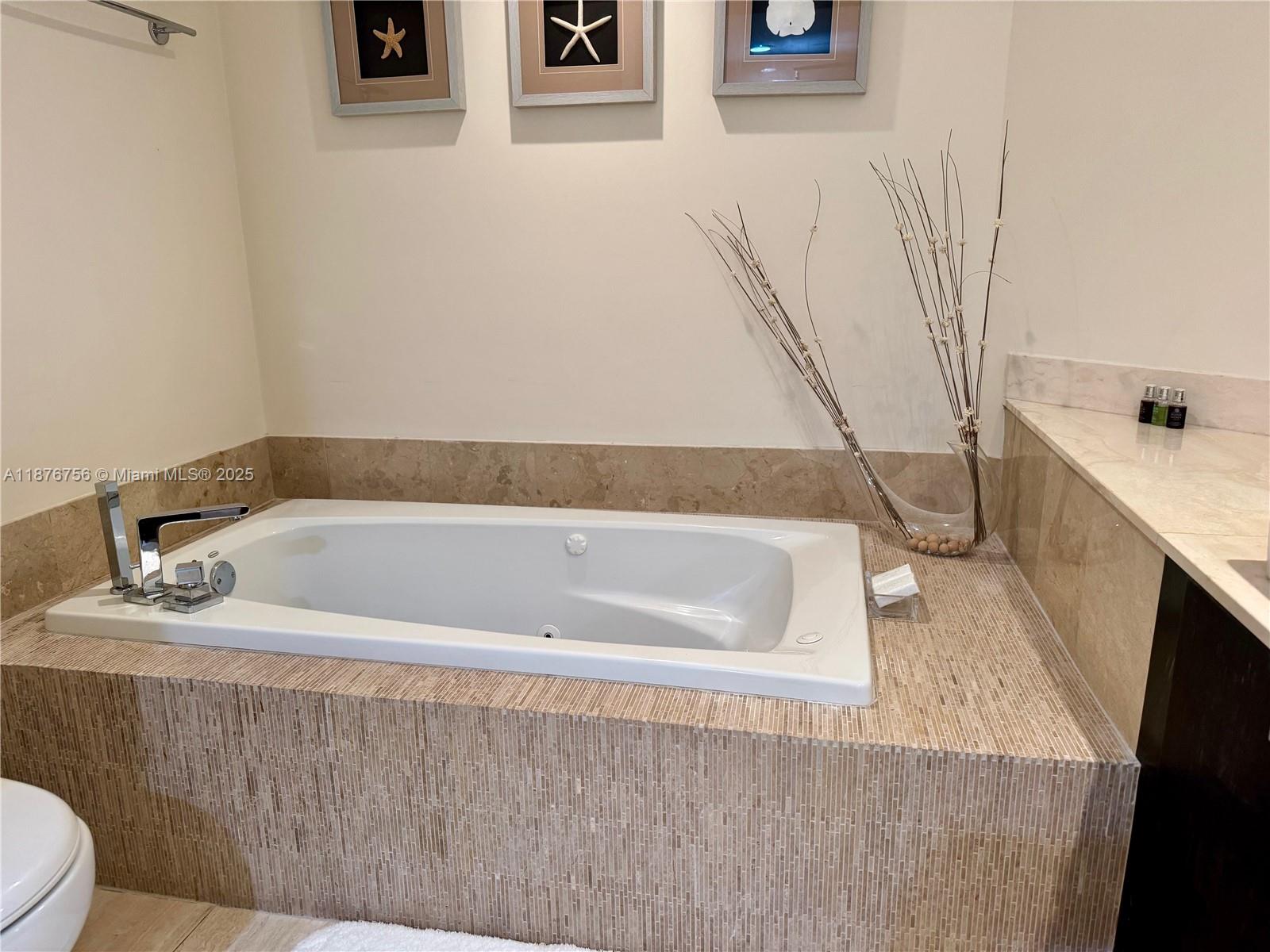 2512 2 / 2 1350 sq. ft. $ 2025-09-11 0 Photo