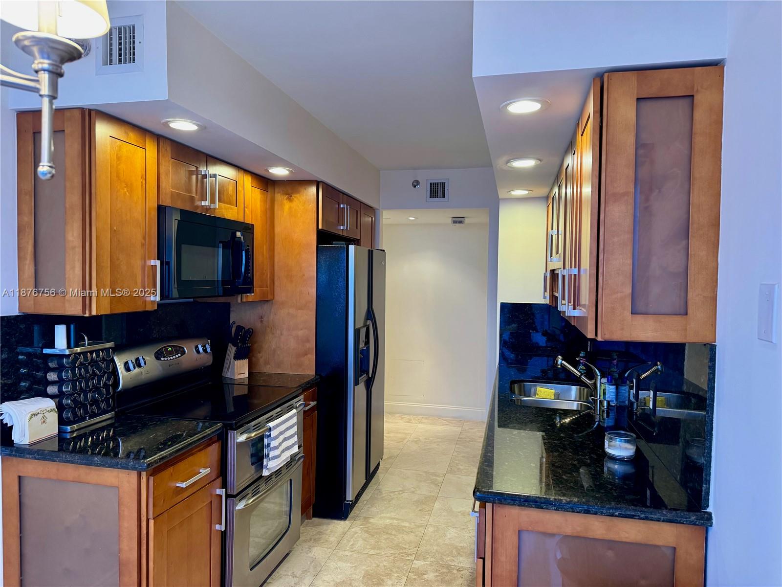 2512 2 / 2 1350 sq. ft. $ 2025-09-11 0 Photo