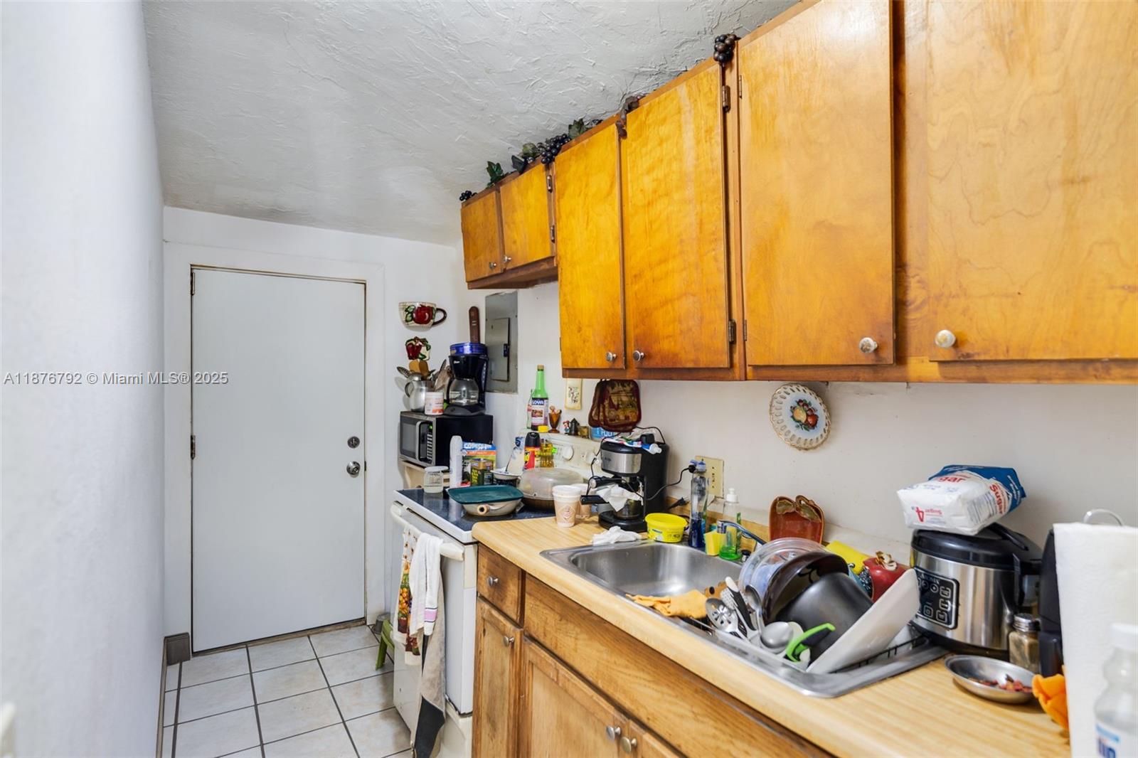   /   sq. ft. $ 2025-09-11 0 Photo