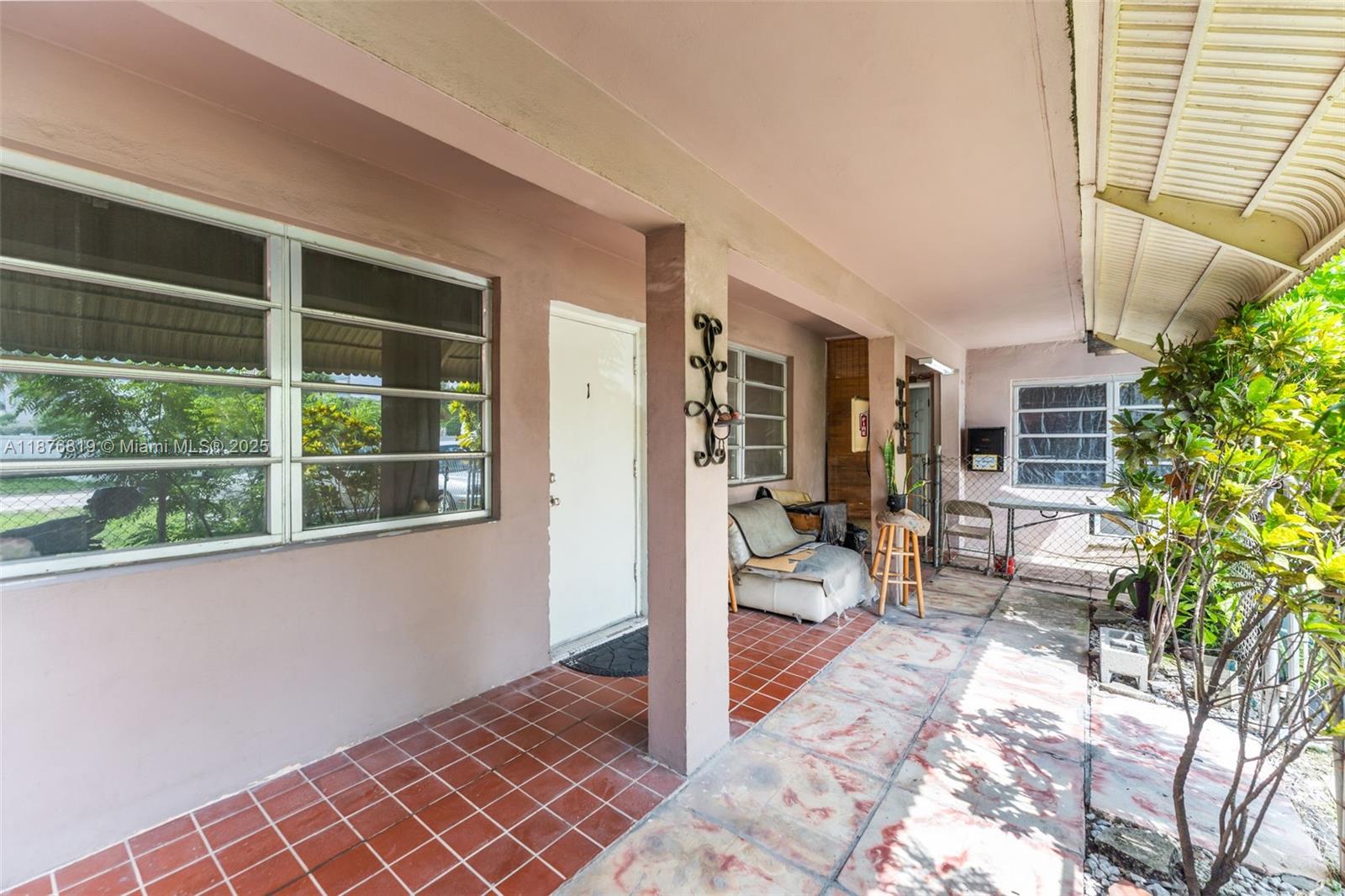 See details / 3645 sq. ft. $ 2025-09-11 0 Photo