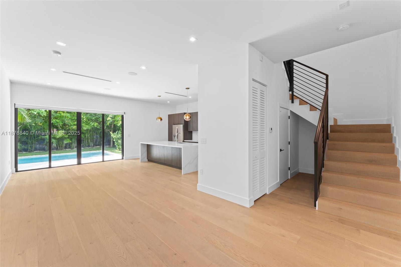   /  4660 sq. ft. $ 2025-09-11 0 Photo