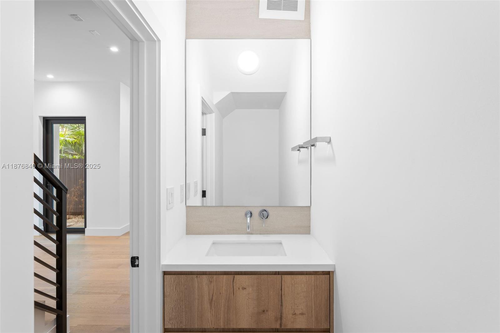   /  4660 sq. ft. $ 2025-09-11 0 Photo
