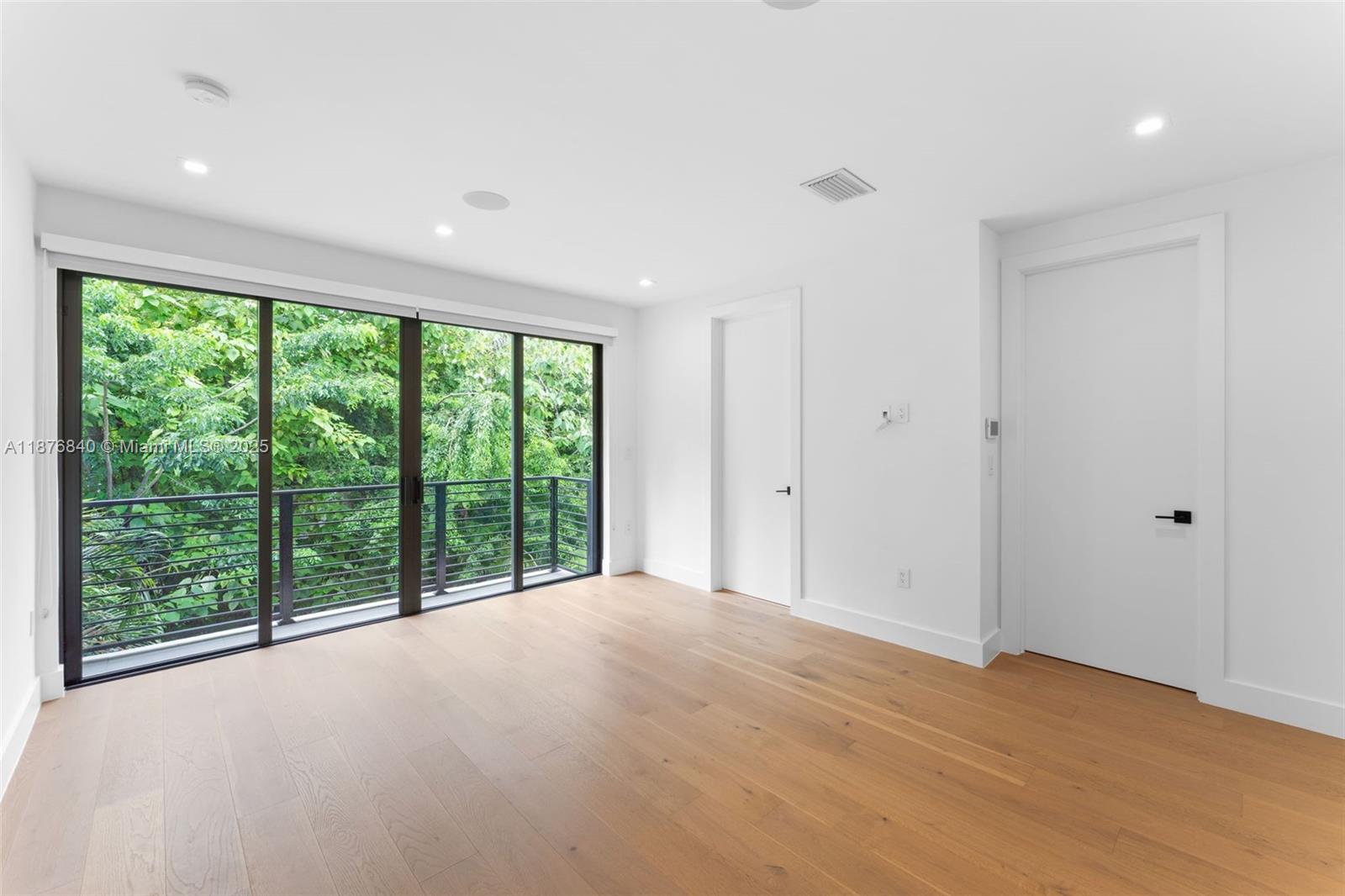   /  4660 sq. ft. $ 2025-09-11 0 Photo