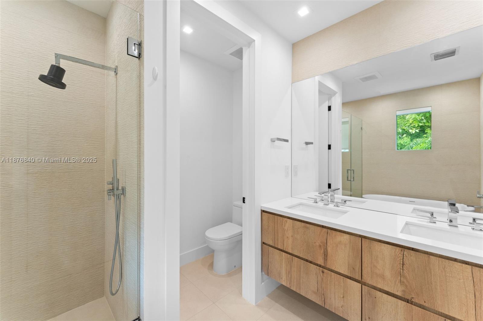   /  4660 sq. ft. $ 2025-09-11 0 Photo