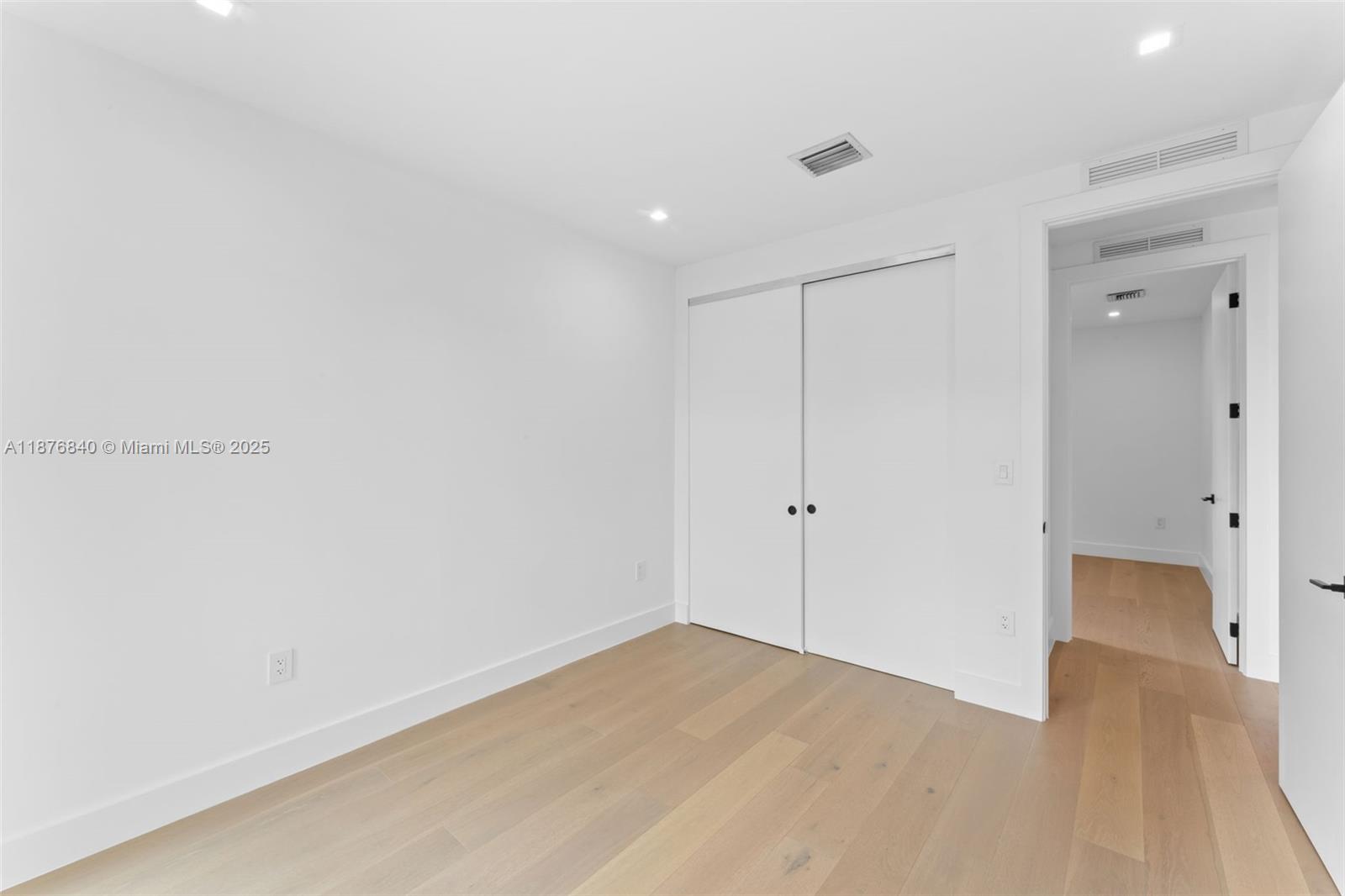   /  4660 sq. ft. $ 2025-09-11 0 Photo
